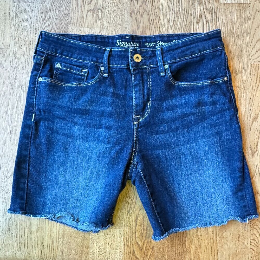Signature Levi Strauss & Co Modern Skinny Shorts Size 10